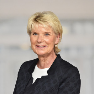 [Translate to Polnisch:] Portrait Tanja Gronninger, Sekretariat Vorstand Immanuel Albertinen Diakonie, Hamburg-Schnelsen